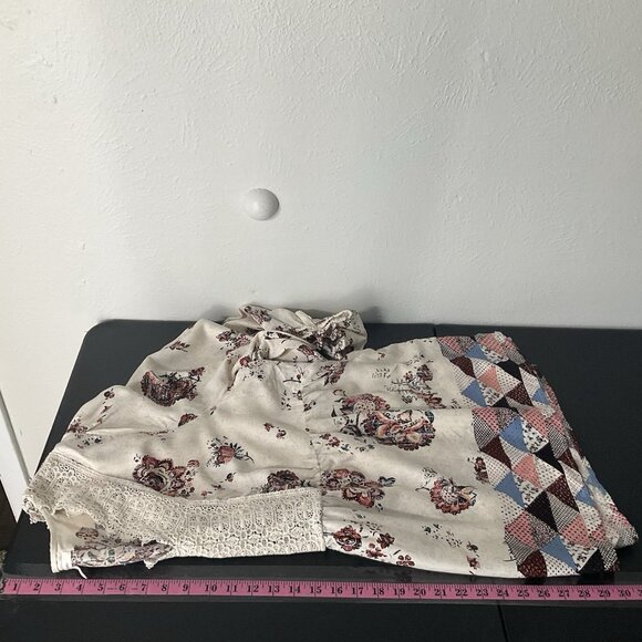 Maurices Top Women Sz‎ 2X V-Neck Floral Lace Patchwork Peasant Boho - Picture 16 of 16